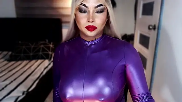 xTrixieMae online show from 01-14-26, 09:04