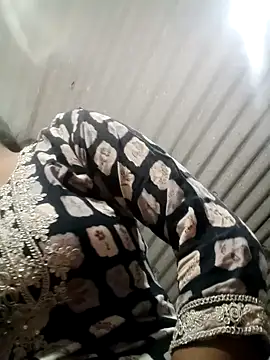 Hot siiii online show from 10-04-25, 02:04