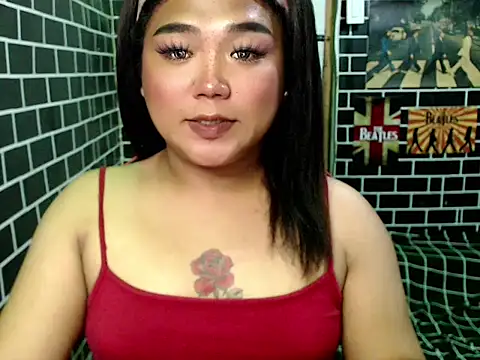 Snapshot of luluakovi_69 chatting on 11-23-25, 01:44 luluakovi 69 online show from 11-23-25, 01:44