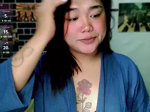 Snapshot of luluakovi_69 chatting on 02-05-26, 04:00 luluakovi 69 online show from 02-05-26, 04:00