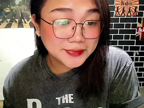 Snapshot of luluakovi_69 chatting on 03-12-26, 08:09 luluakovi 69 online show from 03-12-26, 08:09