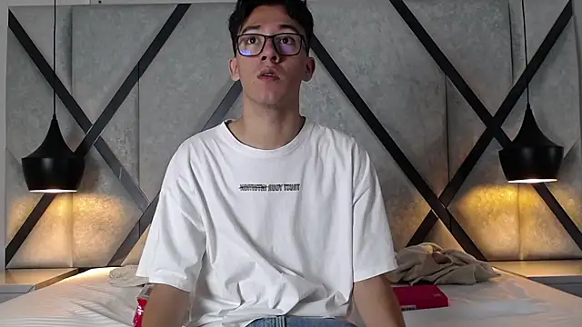 AustinReeds online show from 09-25-25, 12:20