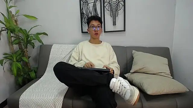 AustinReeds online show from 09-28-25, 08:14