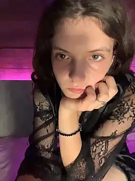 Snapshot of FoxStudioSex chatting on 11-27-25, 12:29 FoxStudioSex online show from 11-27-25, 12:29