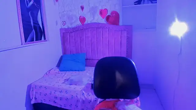 Snapshot of candela_ruiz chatting on 09-12-25, 04:51 candela ruiz online show from 09-12-25, 04:51