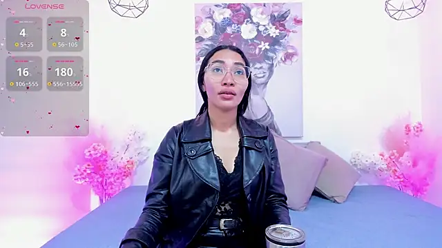 lucyy liiuu online show from 11-07-25, 01:11