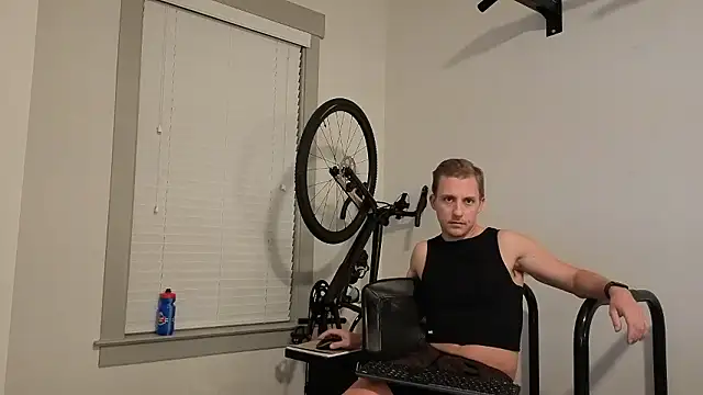 Snapshot of Drakerileyxxx chatting on 01-08-26, 03:31 Drakerileyxxx online show from 01-08-26, 03:31