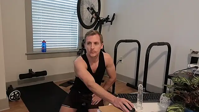 Snapshot of Drakerileyxxx chatting on 01-11-26, 04:56 Drakerileyxxx online show from 01-11-26, 04:56