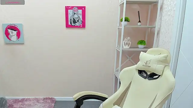 R0cket bunny online show from 10-20-25, 01:06