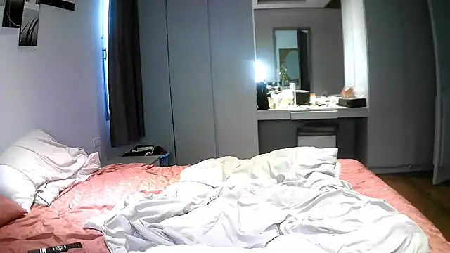 TiaDoll online show from 10-23-25, 07:51