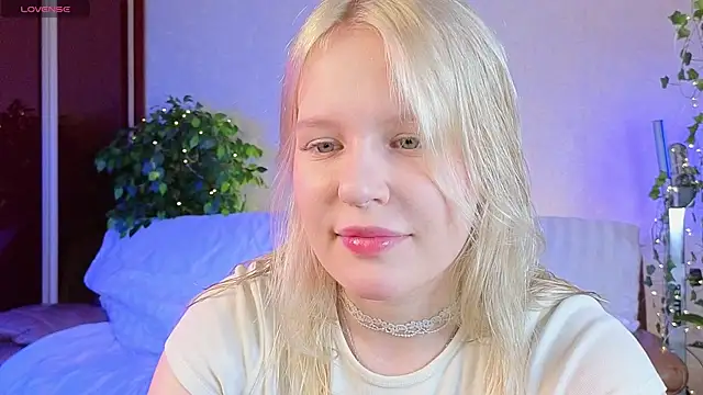 Mila Lioness online show from 09-11-25, 05:29