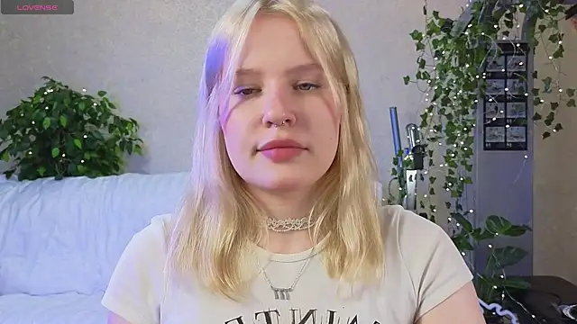 Mila Lioness online show from 09-16-25, 07:04