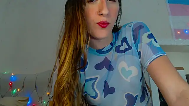 Snapshot of FemmeAngel chatting on 12-16-25, 09:20 FemmeAngel online show from 12-16-25, 09:20