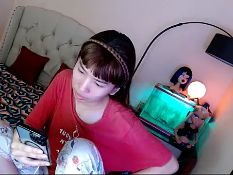 ShantalFoxxy  online show from 10-24-25, 01:40