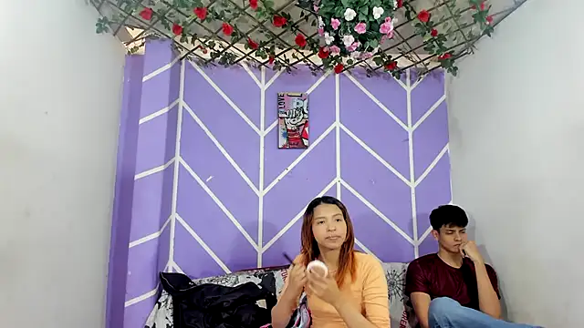 lau and boys18 online show from 11-07-25, 06:19