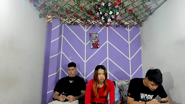 lau and boys18 online show from 11-15-25, 01:07