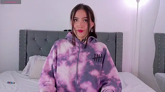 sara queen10 online show from 09-10-25, 01:55