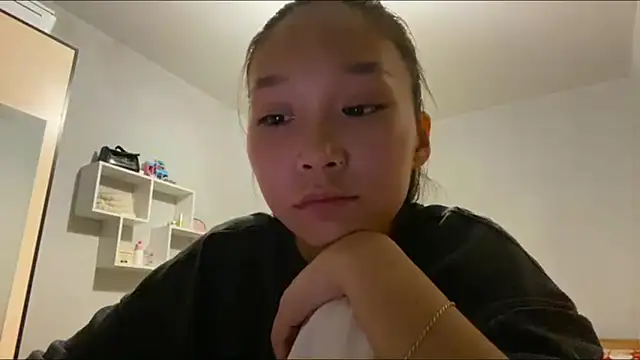 OraCowee online show from 09-22-25, 03:14