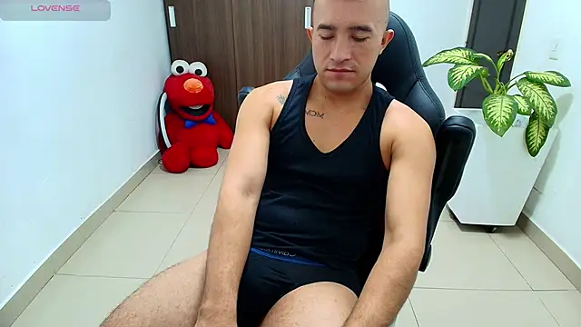 sebastian oconnor77 online show from 10-09-25, 12:47