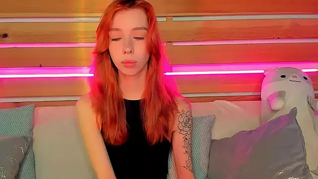 Lori Williams online show from 10-09-25, 01:03