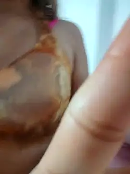 Snapshot of airamoon chatting on 03-19-26, 10:58 airamoon online show from 03-19-26, 10:58