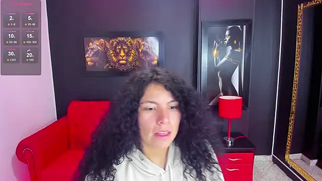 Snapshot of angelita_martins chatting on 10-15-25, 08:20 angelita martins online show from 10-15-25, 08:20