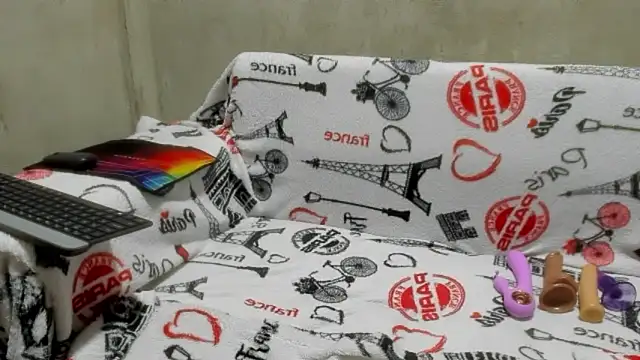 Snapshot of ivy_moon05 chatting on 03-12-26, 01:39 ivy moon05 online show from 03-12-26, 01:39