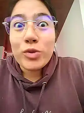 Snapshot of sharitgold chatting on 12-04-25, 03:10 sharitgold online show from 12-04-25, 03:10