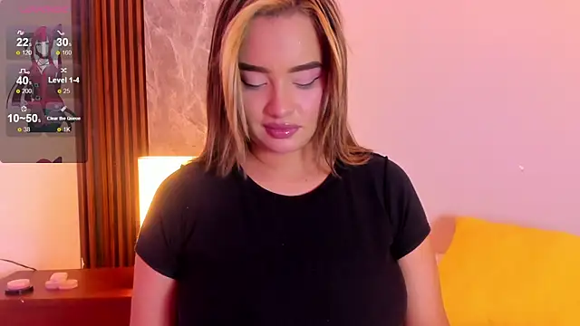 Emma hunter  online show from 11-18-25, 04:06