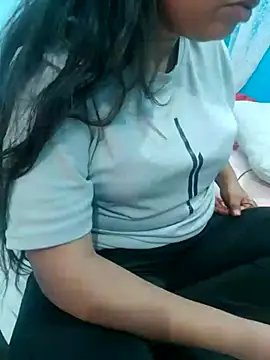 Snapshot of hotty-sapna chatting on 10-31-25, 05:08 hotty-sapna online show from 10-31-25, 05:08