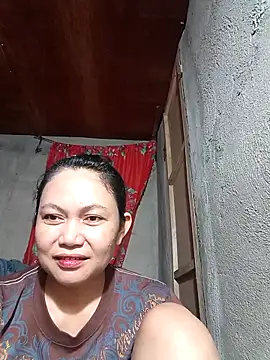 Everleigh mom online show from 10-08-25, 01:31