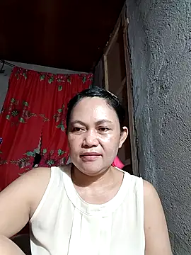 Everleigh mom online show from 10-11-25, 04:12