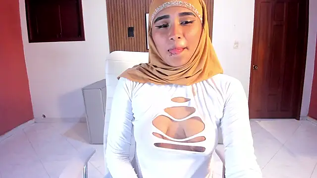 kayla hasab online show from 10-09-25, 02:09