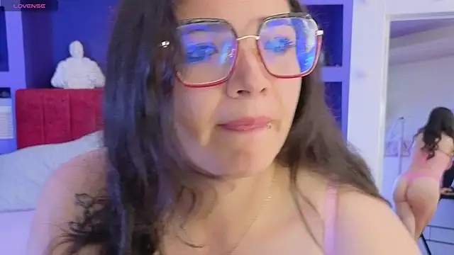 Snapshot of iam_sammy_01 chatting on 02-13-26, 12:23 iam sammy 01 online show from 02-13-26, 12:23