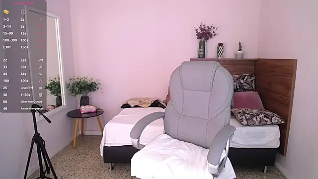 Snapshot of JeinnoveMontenegr0 chatting on 10-21-25, 12:06 JeinnoveMontenegr0 online show from 10-21-25, 12:06