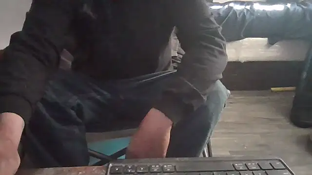 Snapshot of soupy_pleasure chatting on 09-11-25, 11:49 soupy pleasure online show from 09-11-25, 11:49