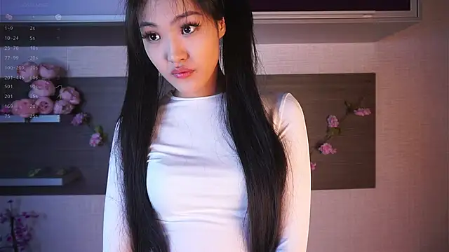 Snapshot of FancyEsten chatting on 10-10-25, 09:19 FancyEsten online show from 10-10-25, 09:19