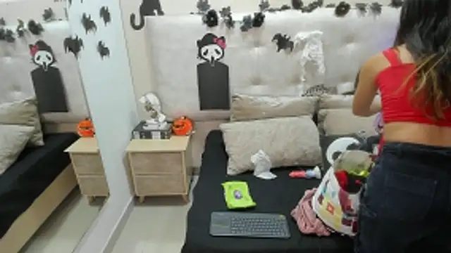 AbbyBeck online show from 10-30-25, 11:44