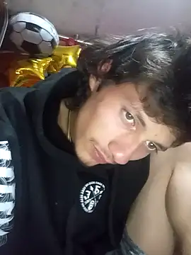 Snapshot of alexandercruz chatting on 12-15-25, 06:50 alexandercruz online show from 12-15-25, 06:50