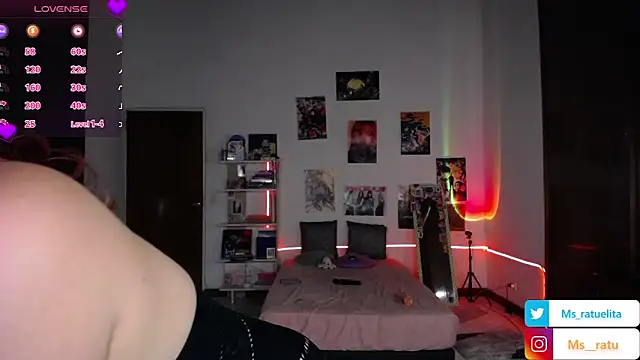 hazyjane  online show from 09-15-25, 04:29