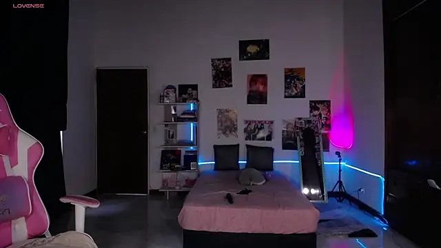hazyjane  online show from 09-18-25, 03:36