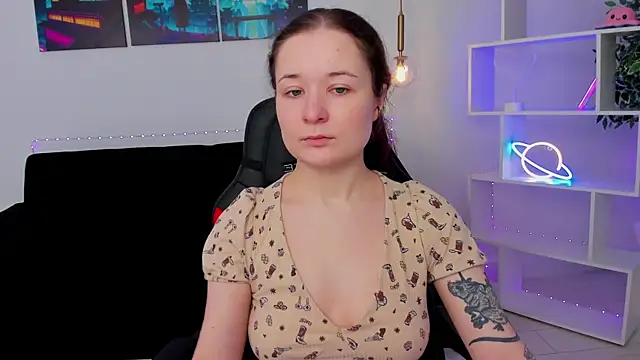 NancyJonson online show from 11-11-25, 03:28