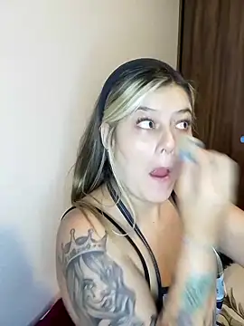 Snapshot of Fernandar2025 chatting on 10-11-25, 01:16 Fernandar2025 online show from 10-11-25, 01:16