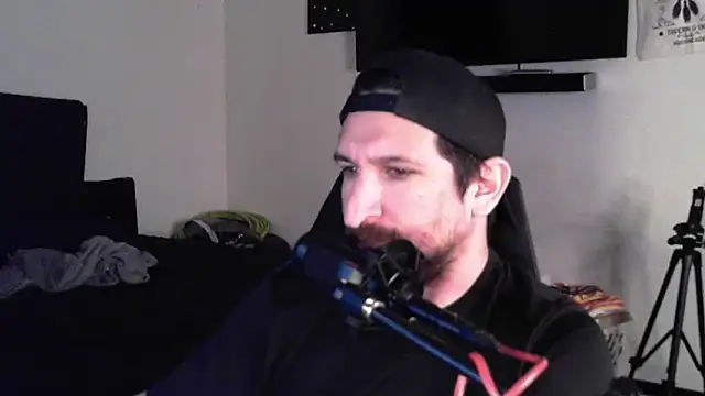 DevilPup75  online show from 09-10-25, 12:10