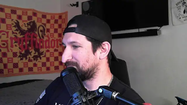 DevilPup75  online show from 09-12-25, 03:28