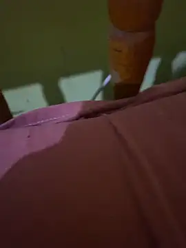 nimaboy21 online show from 10-23-25, 04:50