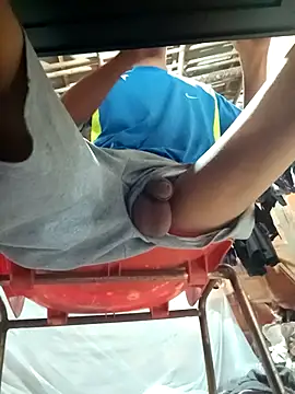 elvergonyestrella online show from 11-20-25, 01:33