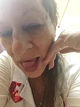 MaryeLunna online show from 10-15-25, 12:05