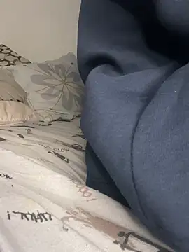 Snapshot of femboy_kittle chatting on 03-26-26, 02:28 femboy kittle online show from 03-26-26, 02:28