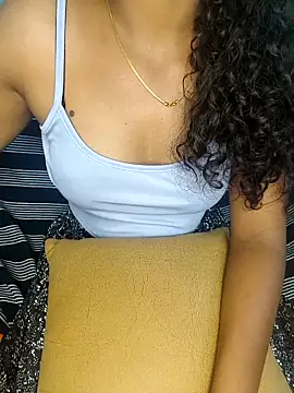 Tamilpallavi online show from 09-18-25, 05:53